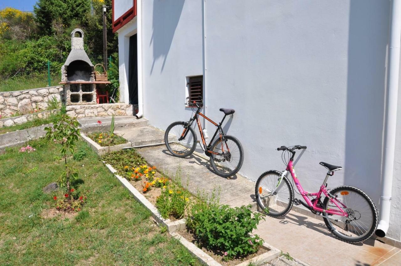 Apartments Bela - Sea View Lopar Esterno foto